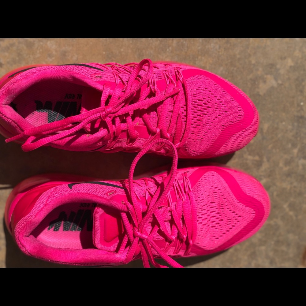Women’s Air Max 2015, customized in pink
